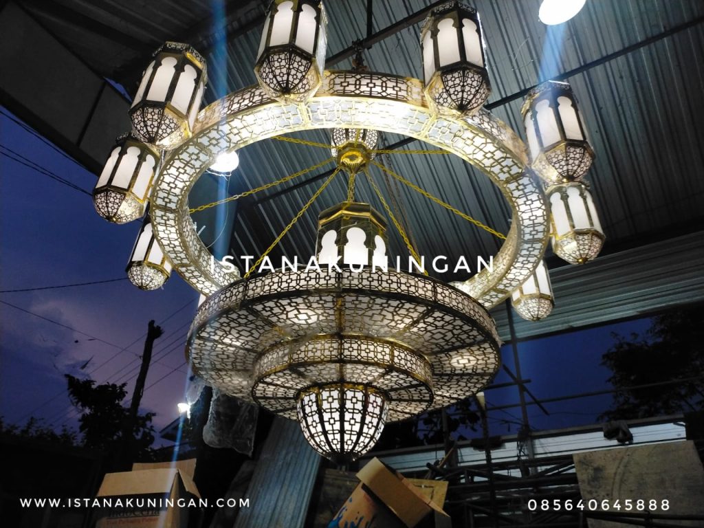 Lampu Gantung Masjid Tembaga Kuningan