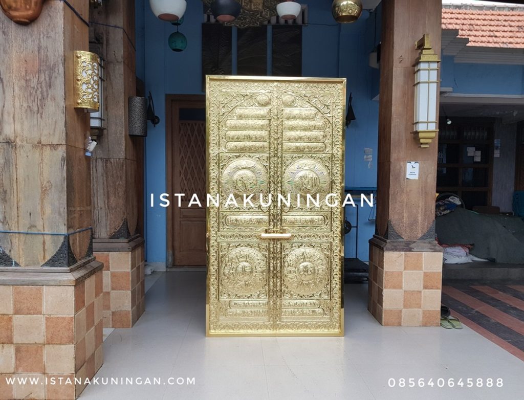 Kaligrafi Pintu Ka’bah Tembaga Kuningan