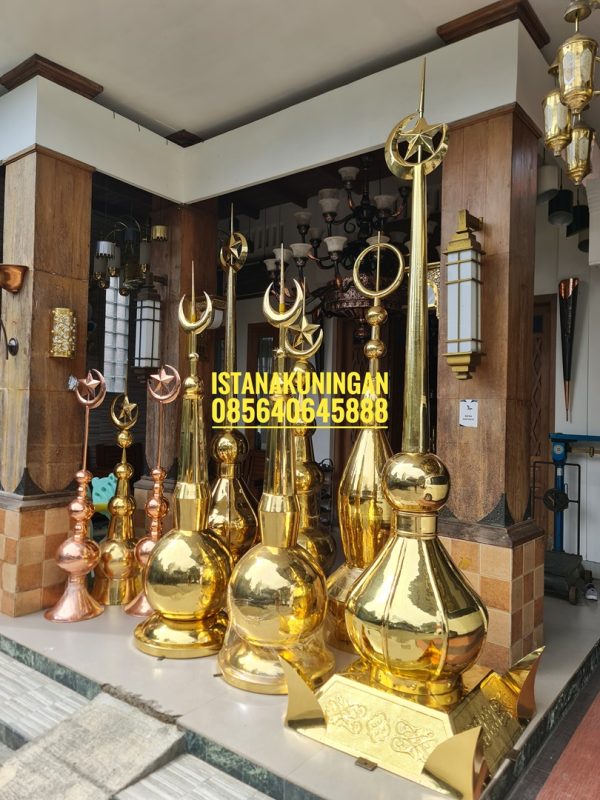 Makara Kubah Masjid Tembaga Kuningan