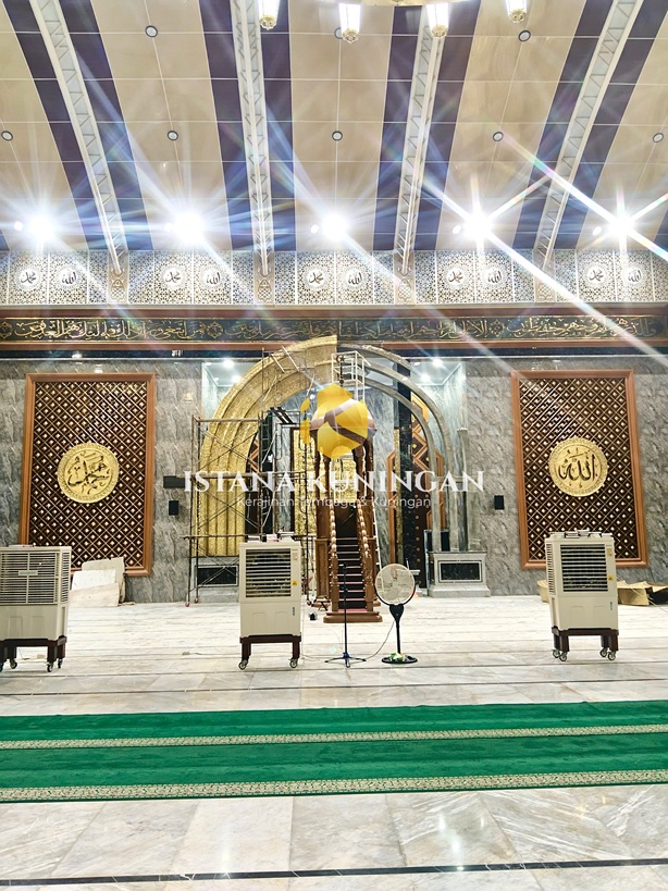mihrab masjid tembaga kuningan