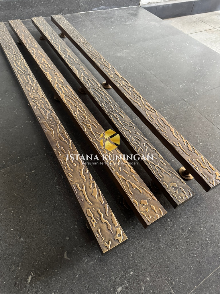 gagang pintu tembaga kuningan klasik