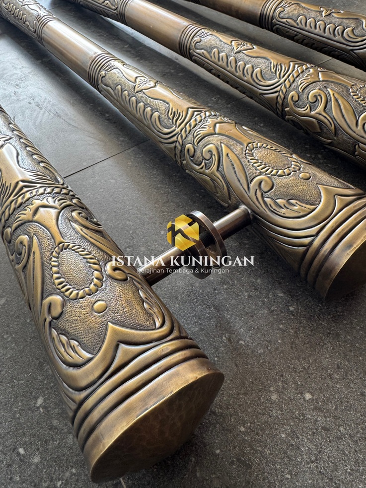 detail kaki