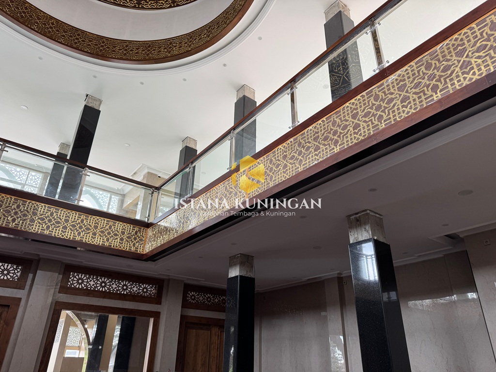 ornamen dinding masjid